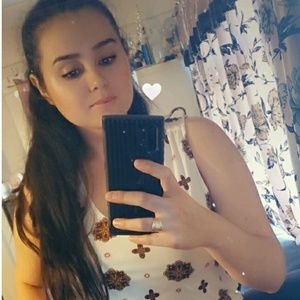 Meet your Posher, Maria